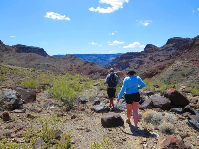 On the trail from the petroglyphs
